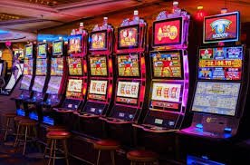 Filipino player placing sports bets on all casino mobile interface